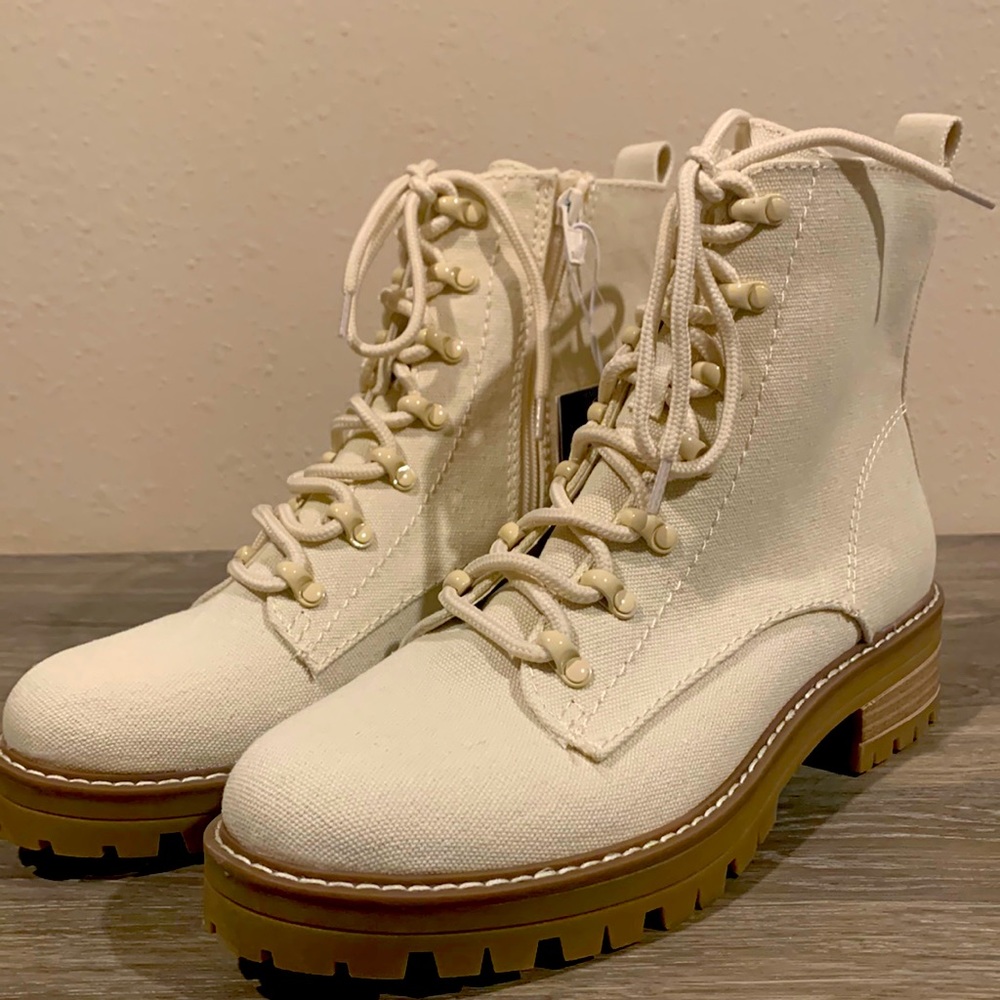 Beige Universal Thread Combat Boots, Size 9 Women